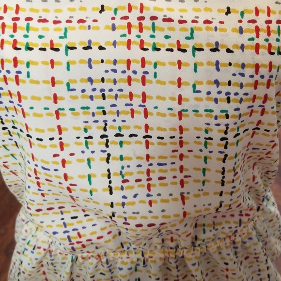Multicolored Keyhole Blouse - Picture 3 of 3
